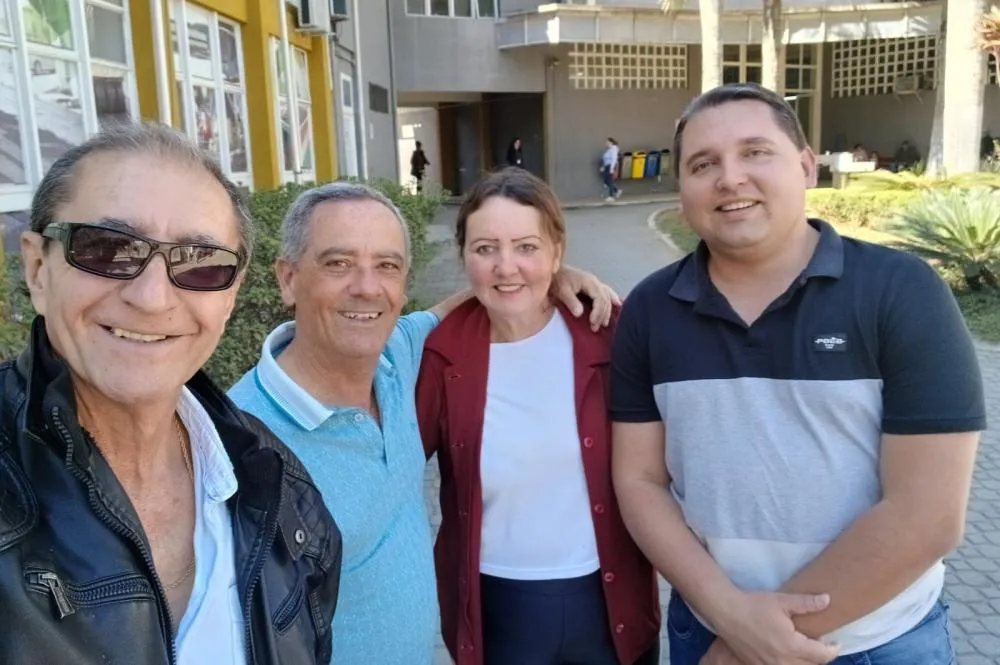 Elizeu Teixeira, Gabriel Fidelis, Vilma e Charles 