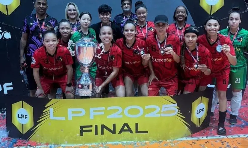 Embu das Artes: Futsal Feminino encerra temporada 2025 como vice-campeã da Liga Paulista