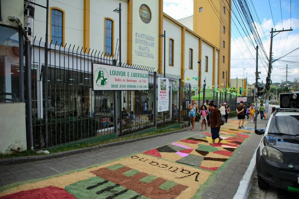 Taboão da Serra: veja fotos dos tapetes de Corpus Christi