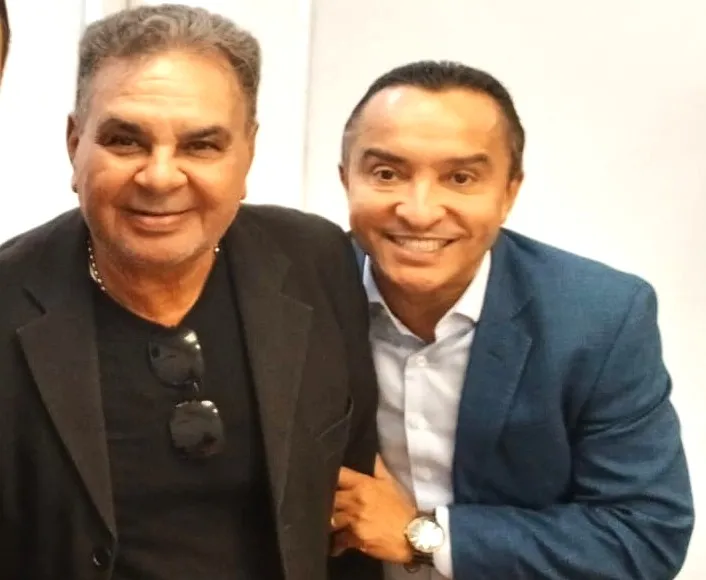 SOCIAIS DA VILMA: Adilson da Taxi Van comemora votação expressiva de Sidney Cruz e Regina Nunes