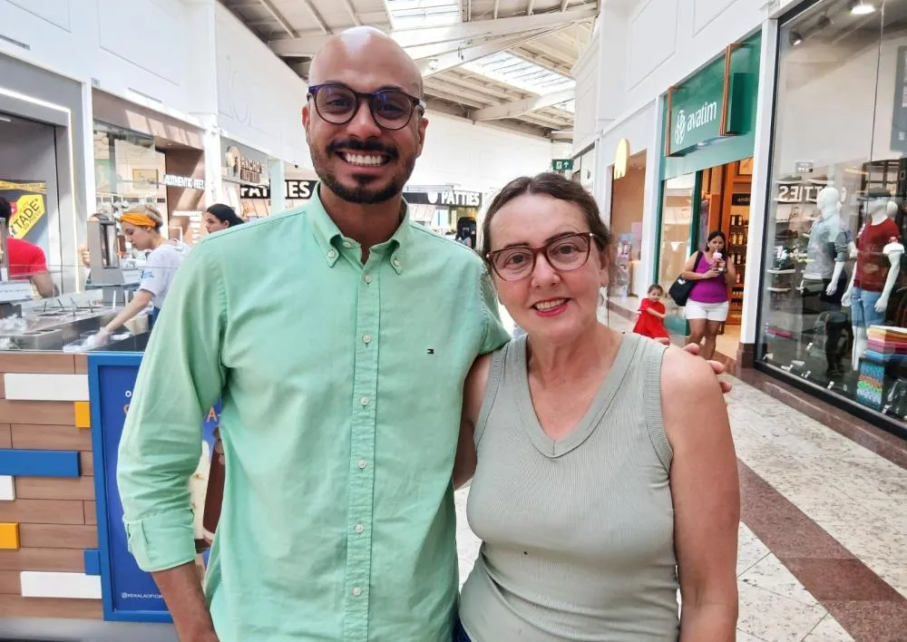 SOCIAIS DA VILMA: João Almeida, é uma alegria encontrá-lo sempre no Shopping Taboão