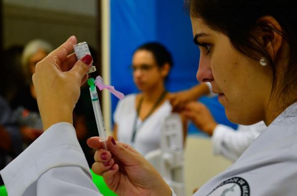 Vacinação contra gripe segue até 31 de maio em todo o país