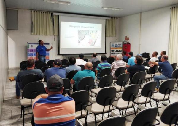 Servidores municipais participam de curso de aperfeiçoamento - Foto: Departamento de Comunicação da PMSJBV