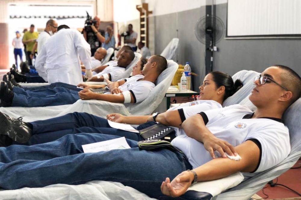 São Paulo: Polícia Militar se mobiliza para suprir o estoque de banco de sangue