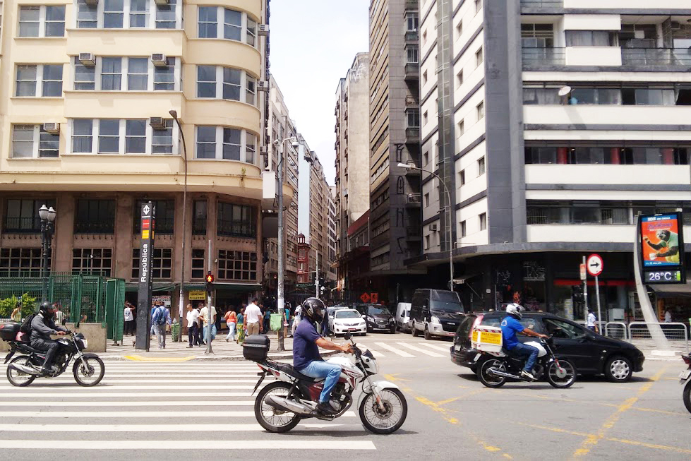 São Paulo : Triplicam em uma semana os óbitos por coronavírus no estado