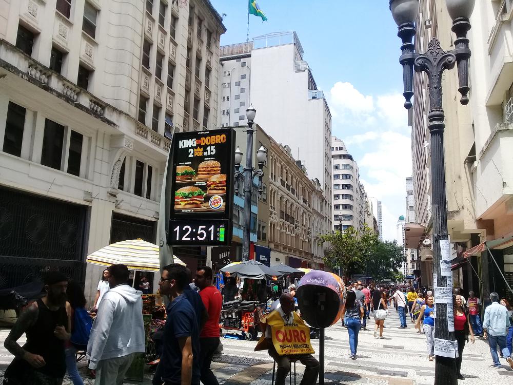 São Paulo registra 284 novos óbitos nas últimas 24 horas e tem recorde de casos confirmados