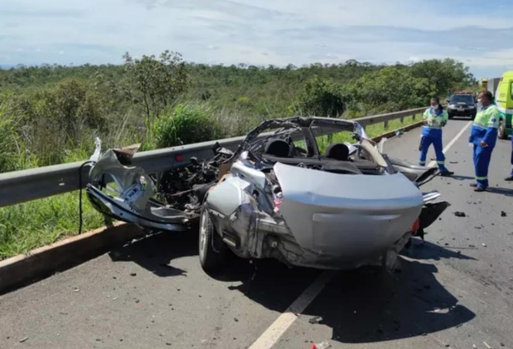 Família sai de Itapecerica da Serra em viagem e morre em acidente em rodovia mineira 