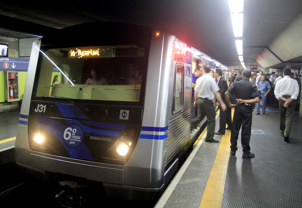 Metrô terá operação reforçada neste domingo,17, para prova do ENEM