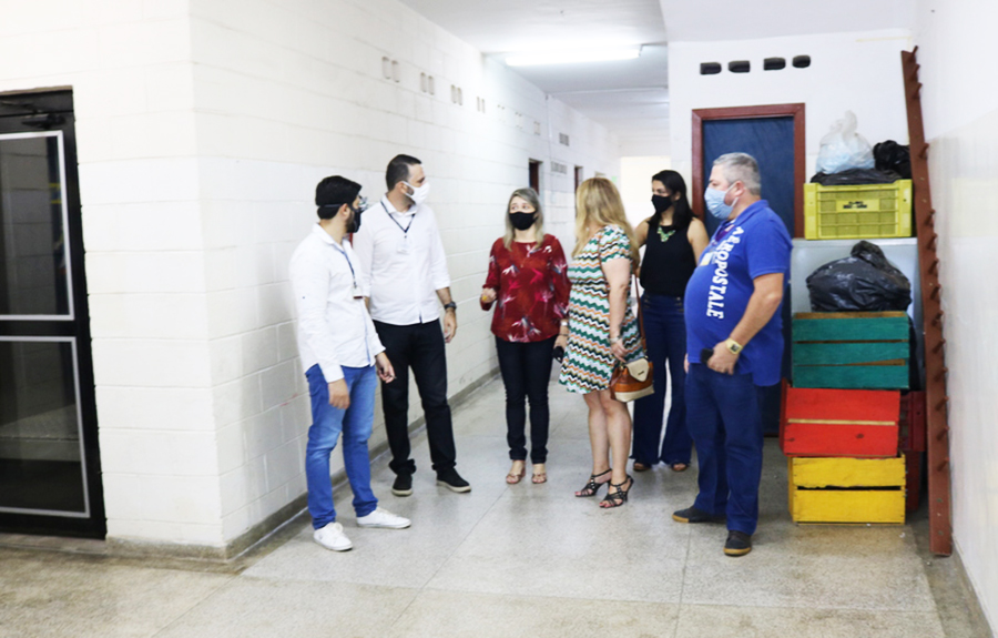Itapecerica da Serra: Secretário de Educação visita às Escolas da Rede Municipal
