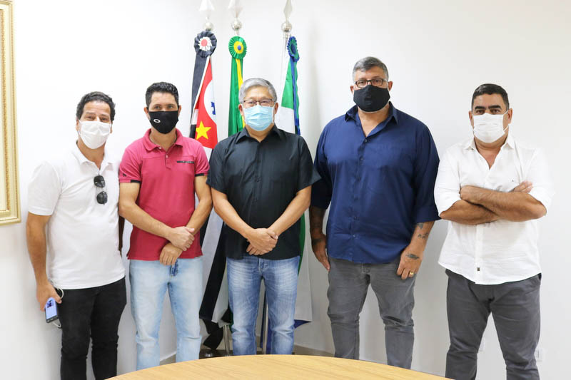 Itapecerica da Serra: Prefeito Nakano se reúne com deputado Alexandre Frota
