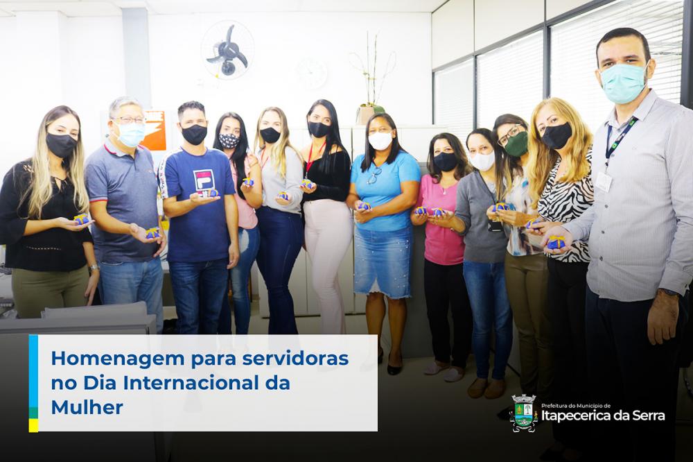 Prefeito de Itapecerica da Serra homenageia servidoras no Dia Internacional da Mulher