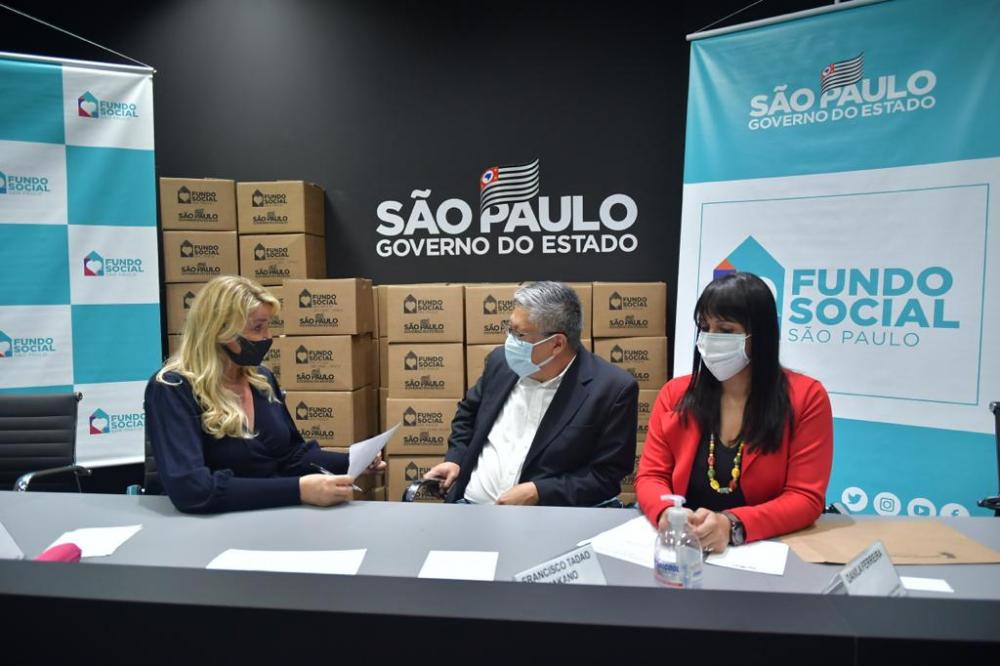 Itapecerica da Serra: Primeira-Dama do Estado, Bia Dória, reafirma compromisso de entrega de cestas básicas 