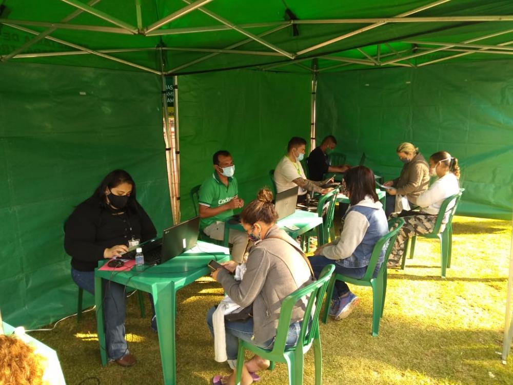 Itapecerica da Serra: Moradores do Valo Velho foram atendidos pelo CadÚnico neste sábado, 26