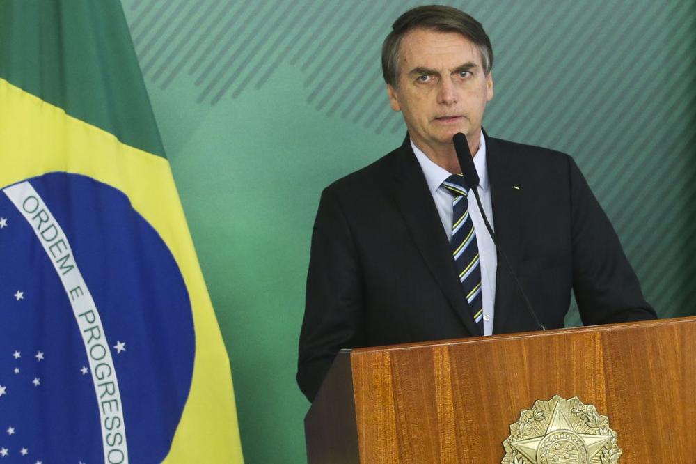 Bolsonaro será transferido para São Paulo, onde fará exames para verificar a necessidade de cirurgia