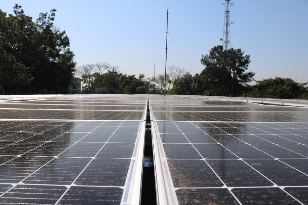 Itapecerica da Serra: Prefeitura ganha usina solar no Complexo Administrativo