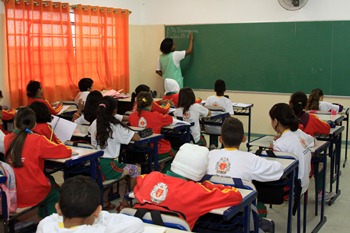 Abertas as inscrições para novos alunos da rede pública de Embu das Artes até dia 17/9