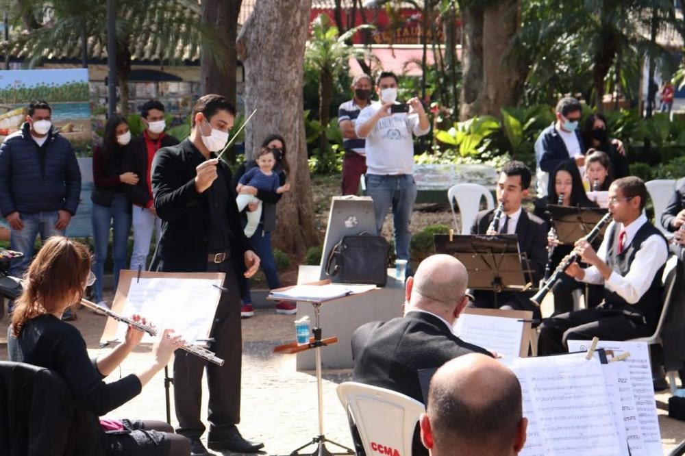 Banda Municipal de Embu das Artes se apresenta no metrô amanhã (19)