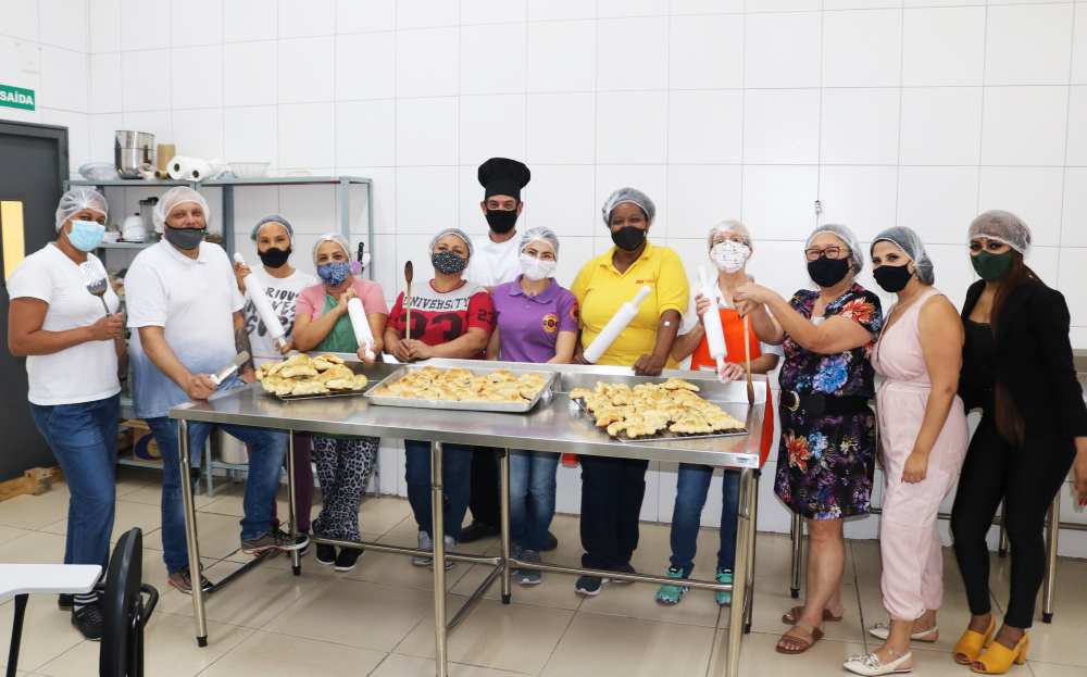Itapecerica da Serra: Curso de panificação forma a primeira turma