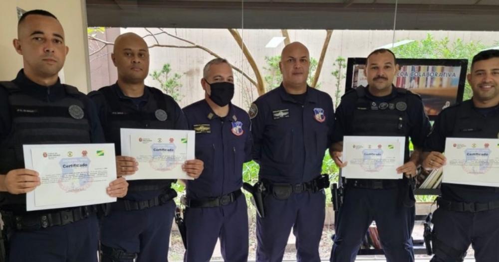 GCMs de Embu das Artes são capacitados a operar drones em ocorrências